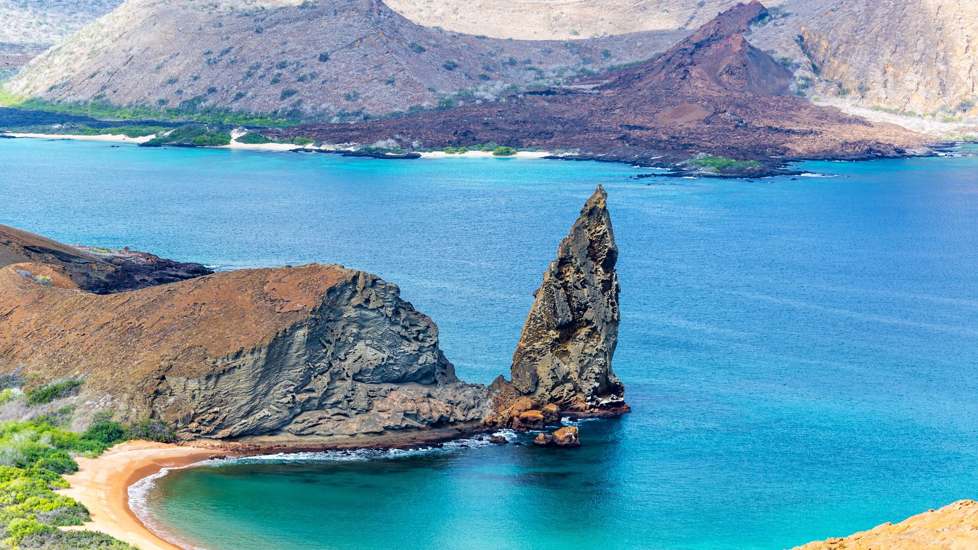 Pinnacle Rock at Bartolomé from a lower angle