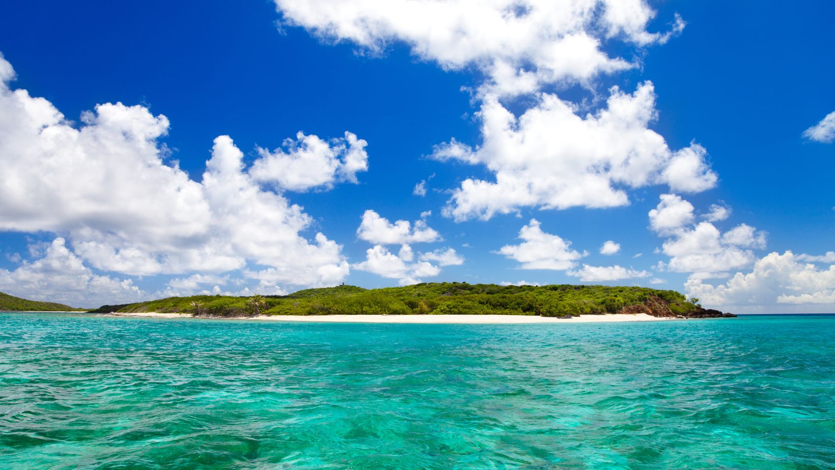 Playa Tortuga on Culebrita — uninhabited islet, wildlife refuge, resident green sea turtles