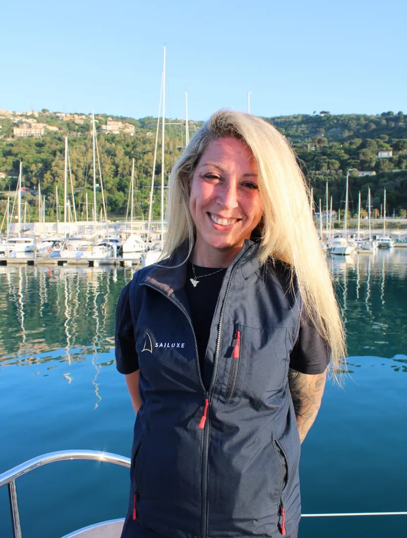 Hostess Alessia Tata